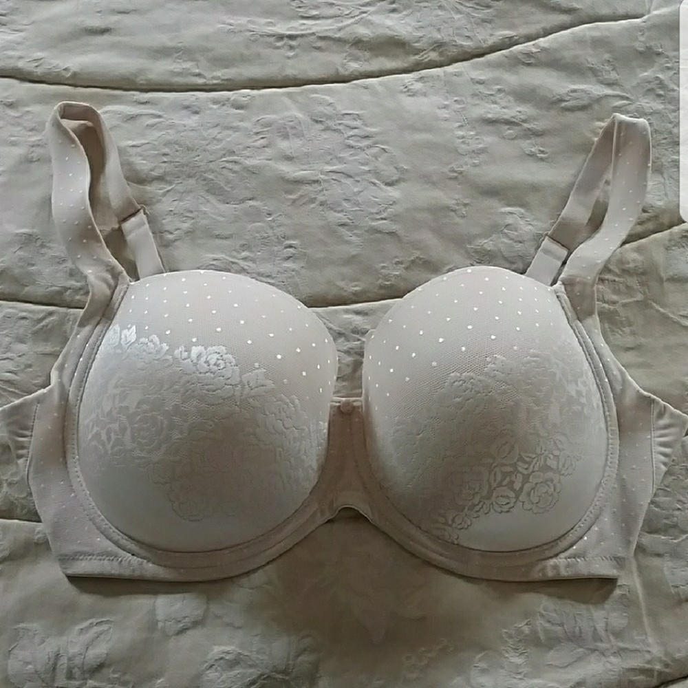 Sale today only Beautiful Soma Bra 38G 🌹